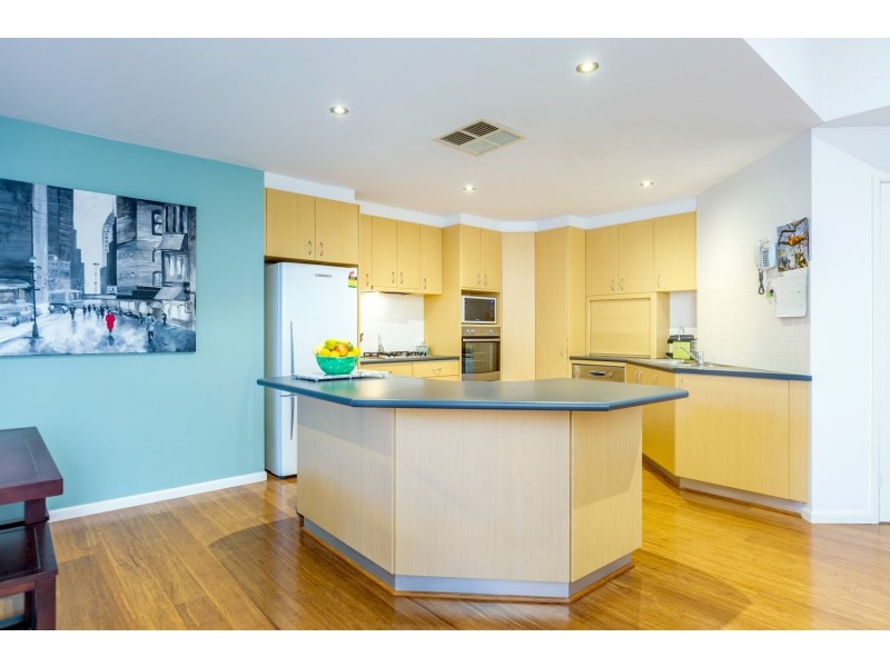 27 Oldershaw Court, Nicholls ACT 2913