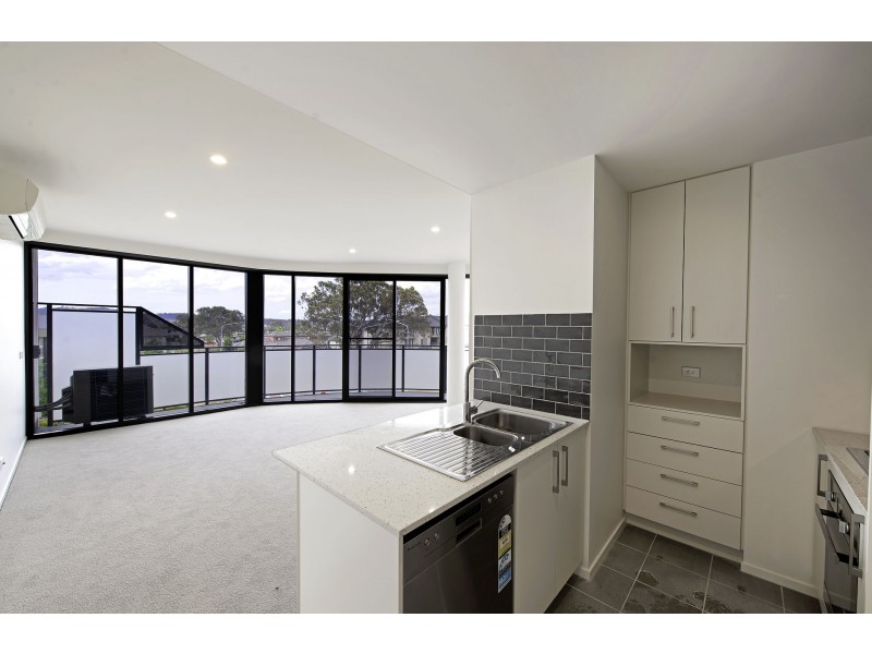4/2 Hinder Street, Gungahlin ACT 2912