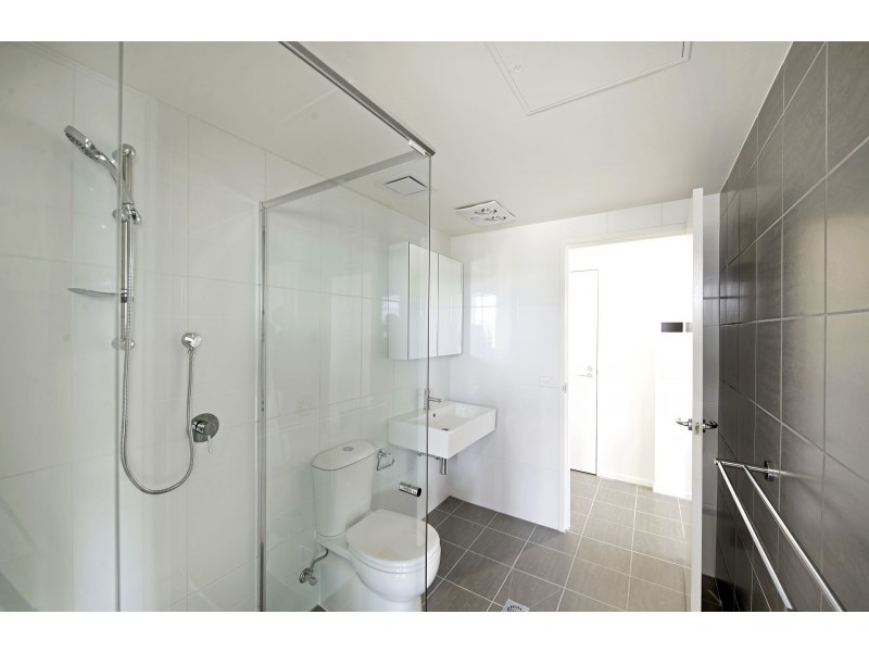4/2 Hinder Street, Gungahlin ACT 2912