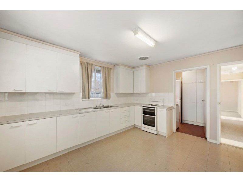 6 Edkins Street, Downer ACT 2602