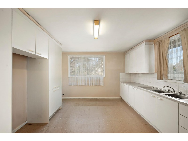 6 Edkins Street, Downer ACT 2602