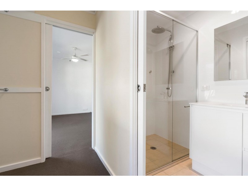 2 Thorn Place, Curtin ACT 2605