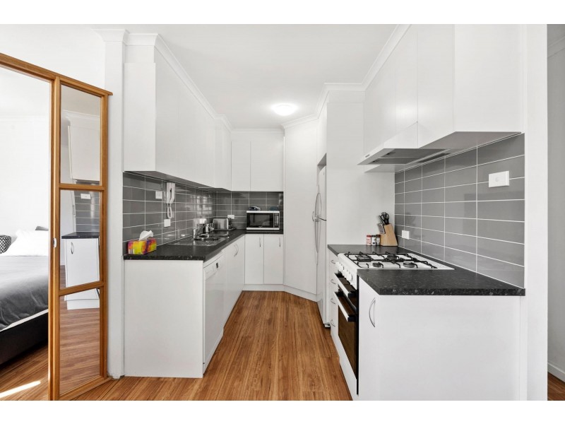 121/33 Currong Street South, Reid ACT 2612