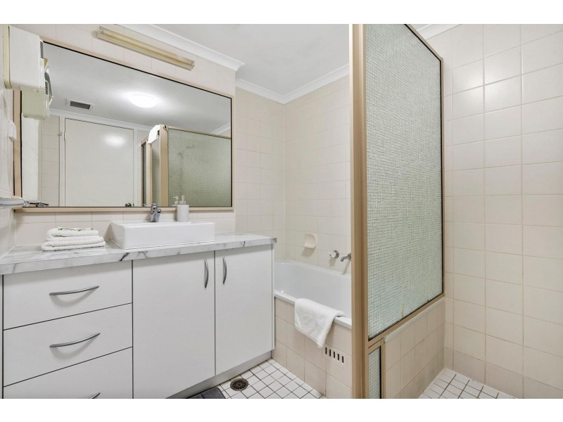 121/33 Currong Street South, Reid ACT 2612
