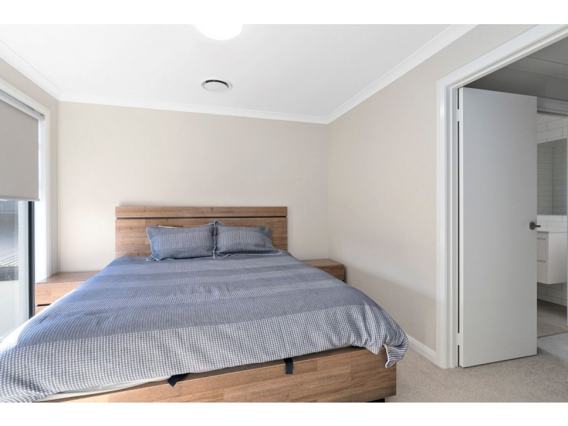 2/8 Newland Street, Flynn ACT 2615