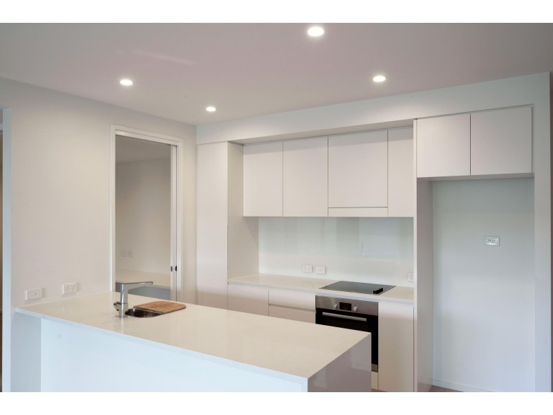 211/50 Eastlake Parade, Kingston ACT 2604