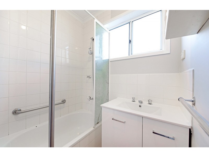 5 Waterhouse Street, Curtin ACT 2605