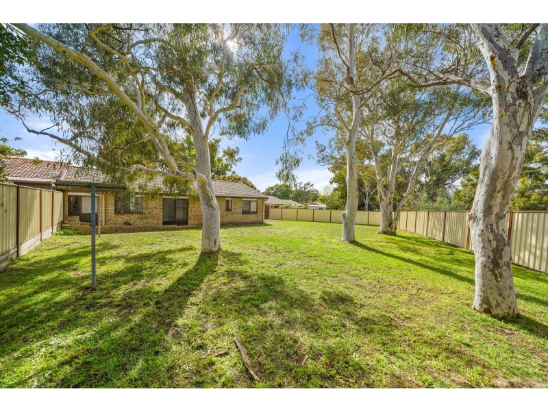 8 Skertchly Place, Florey ACT 2615