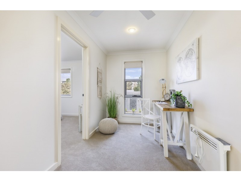 10 Chance Street, Crace ACT 2911