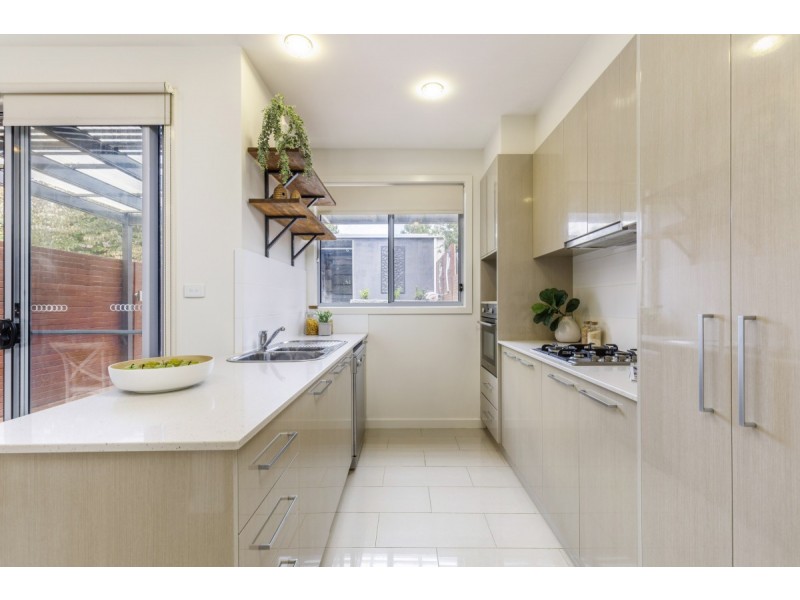 10 Chance Street, Crace ACT 2911