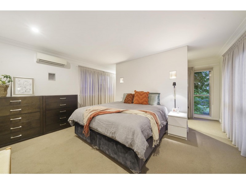 6 Brid Place, Lyons ACT 2606