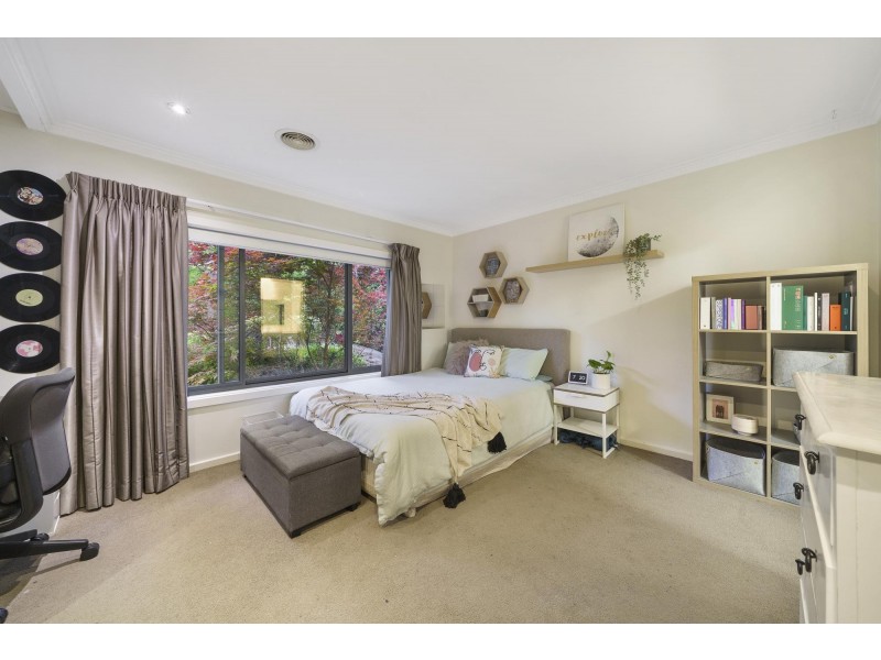 6 Brid Place, Lyons ACT 2606