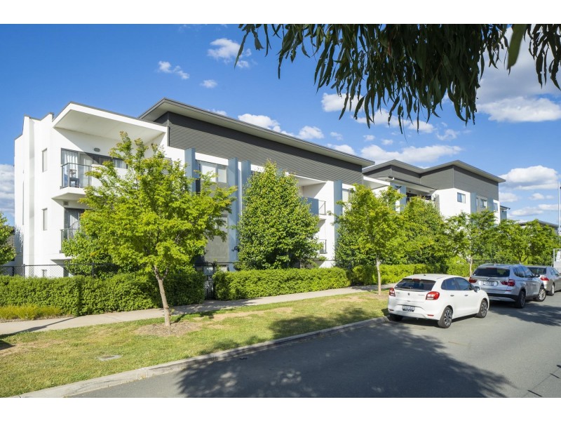18/60 John Gorton Drive, Coombs NSW 2611