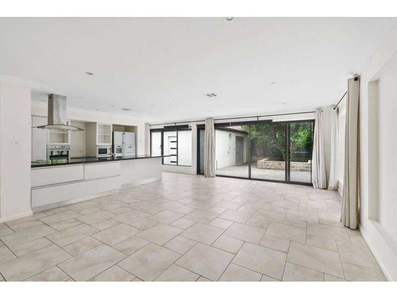 22 Mindarie Street, Narrabundah ACT 2604