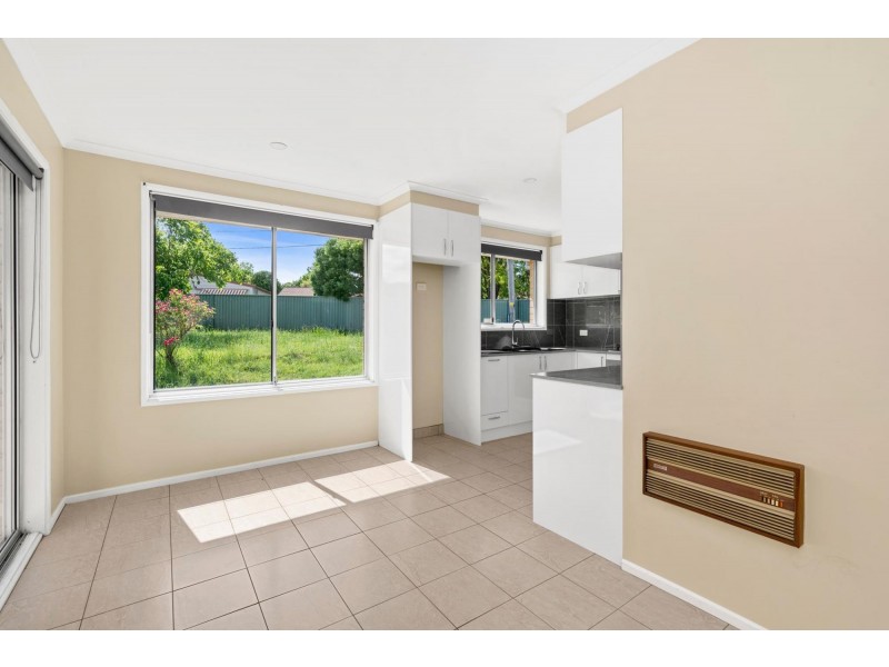 10 Ahern Place, Monash ACT 2904
