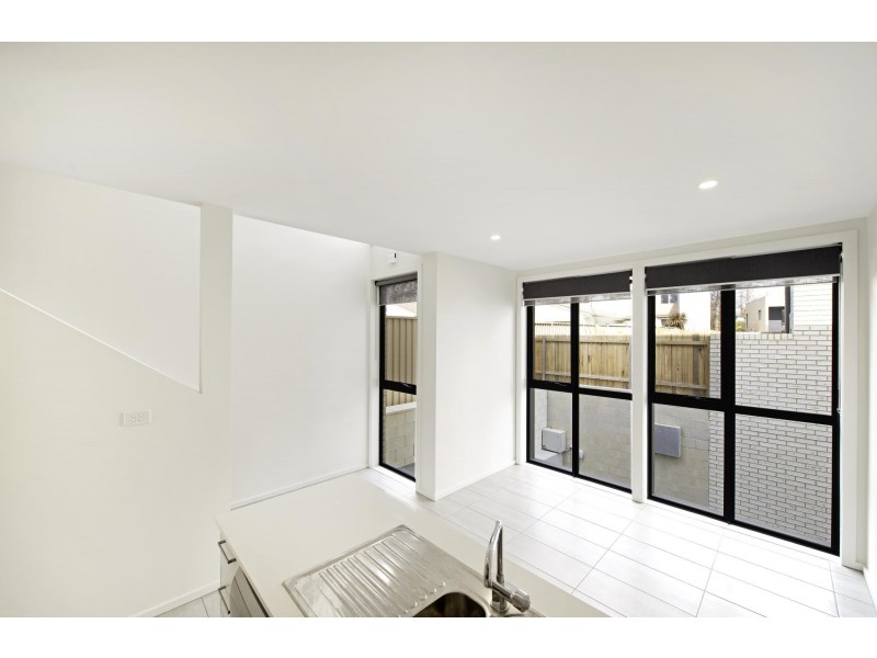 31/135 Easty Street, Phillip ACT 2606