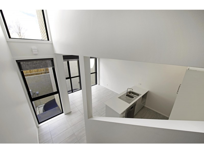 31/135 Easty Street, Phillip ACT 2606