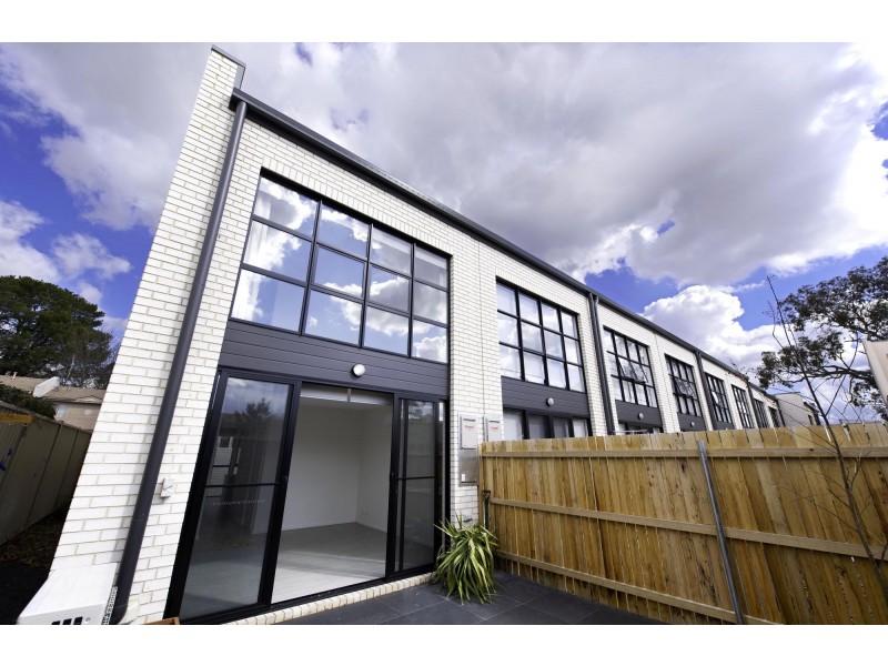 31/135 Easty Street, Phillip ACT 2606