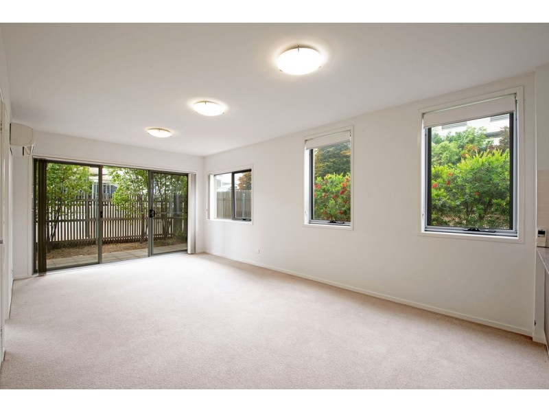 91/329 Flemington Road, Franklin ACT 2913