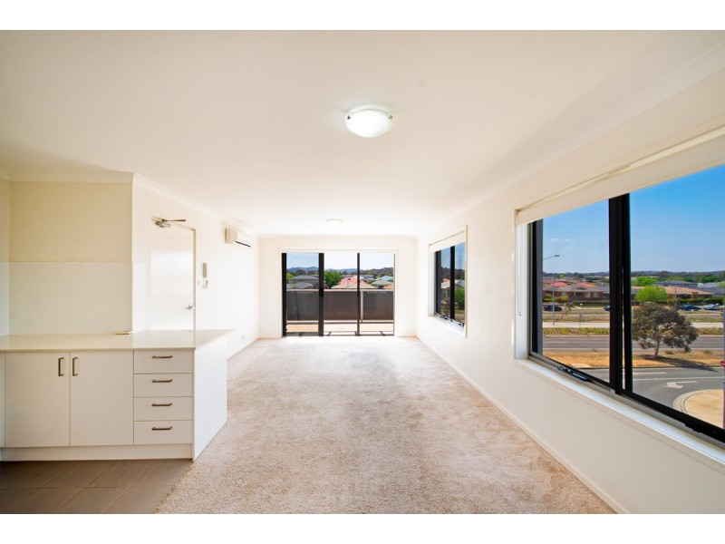 52/75 Elizabeth Jolley Crescent, Franklin ACT 2913