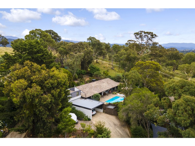14 Meredith Circuit, Kambah ACT 2902
