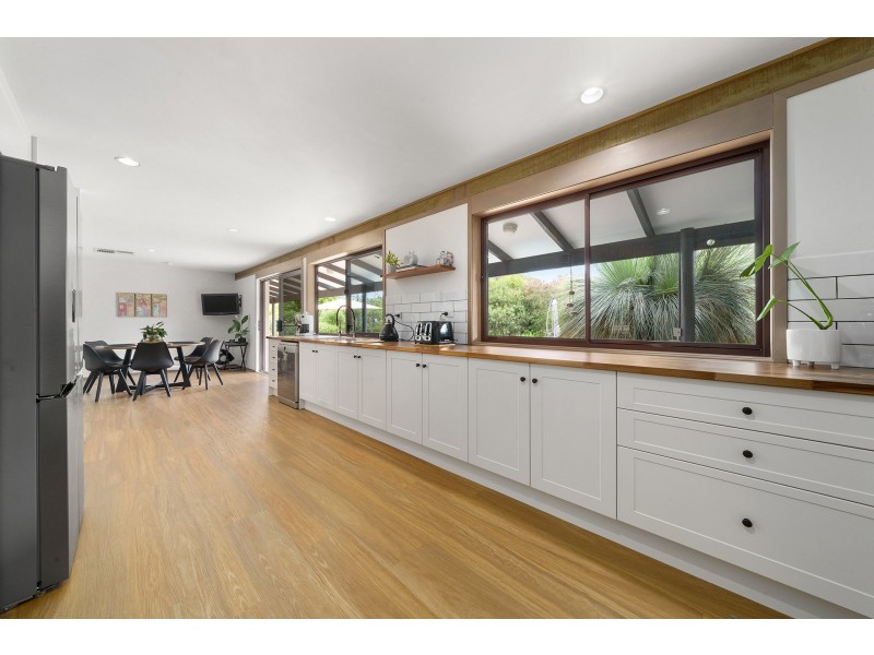 14 Meredith Circuit, Kambah ACT 2902