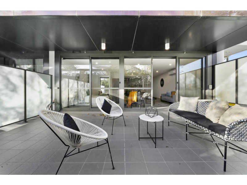 1/7 Irving Street, Phillip ACT 2606