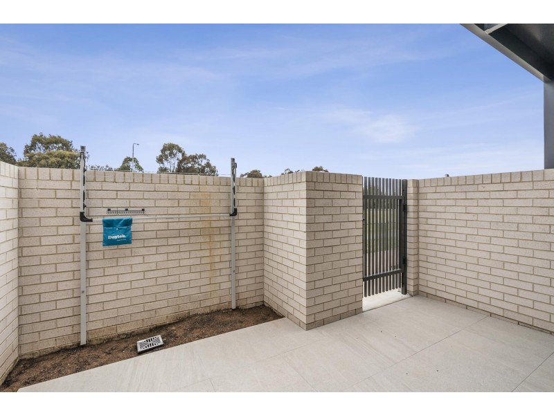 36/60 Kingsland Parade, Casey ACT 2913