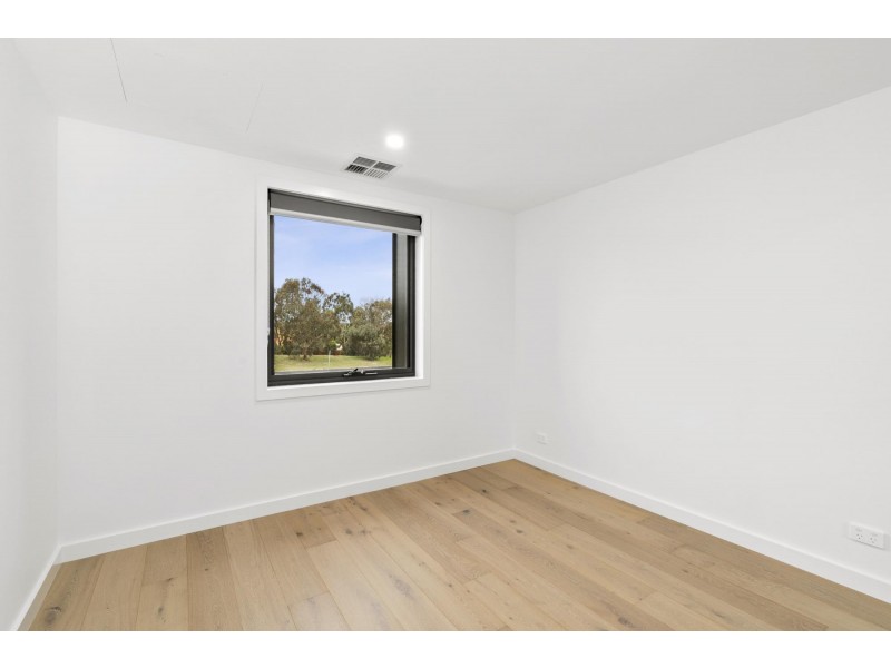 43/60 Kingsland Parade, Casey ACT 2913