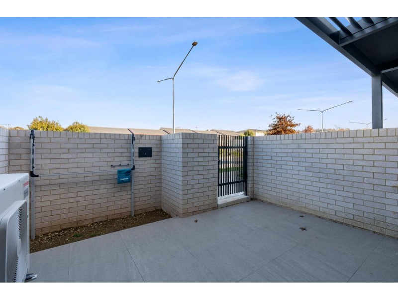 66/60 Kingsland Parade, Casey ACT 2913