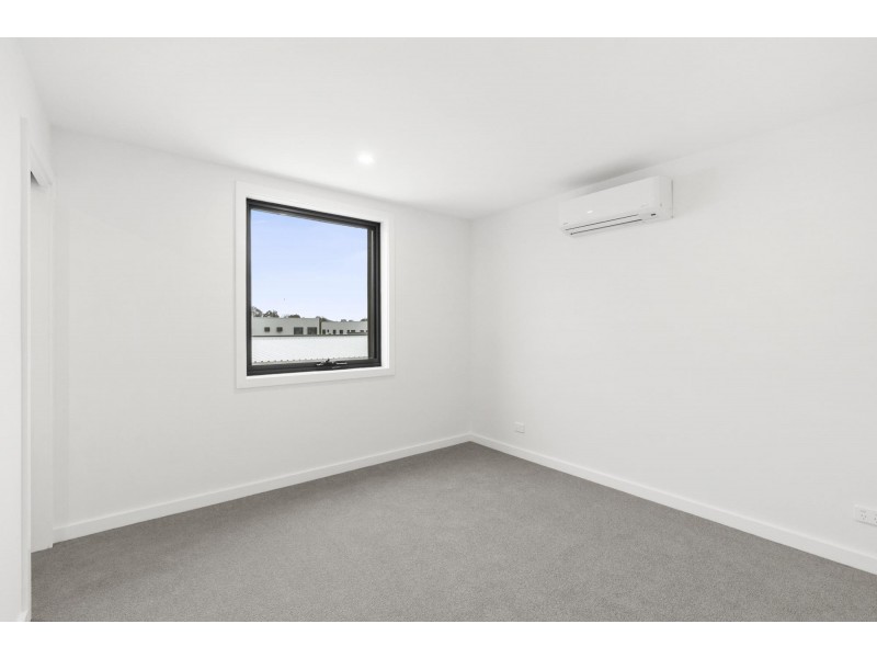 68/60 Kingsland Parade, Casey ACT 2913