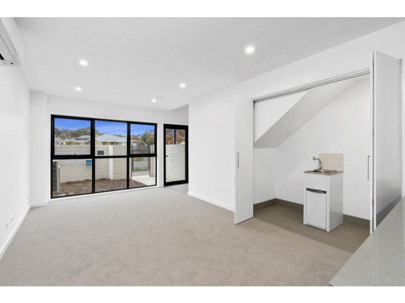 70/60 Kingsland Parade, Casey ACT 2913