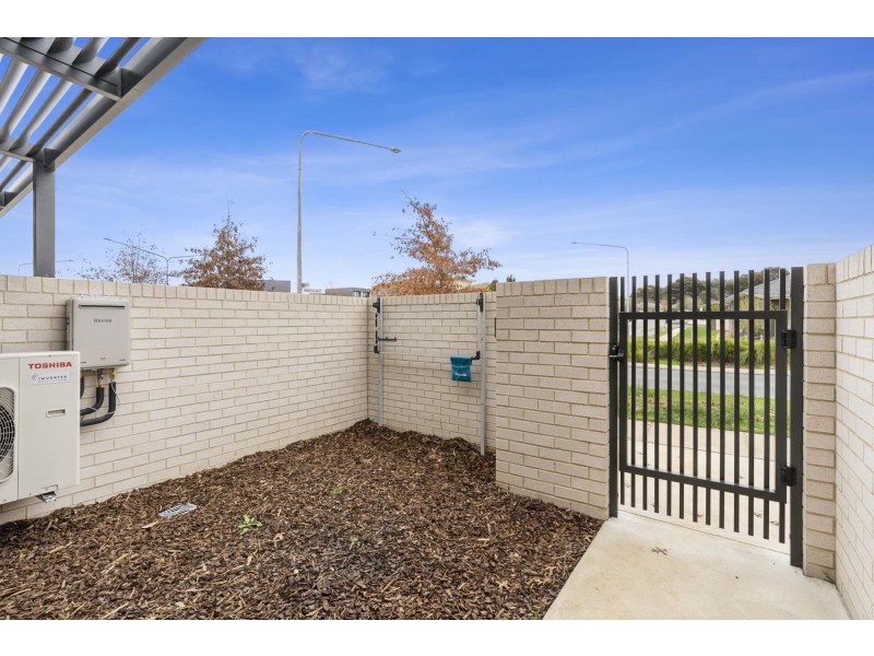 70/60 Kingsland Parade, Casey ACT 2913