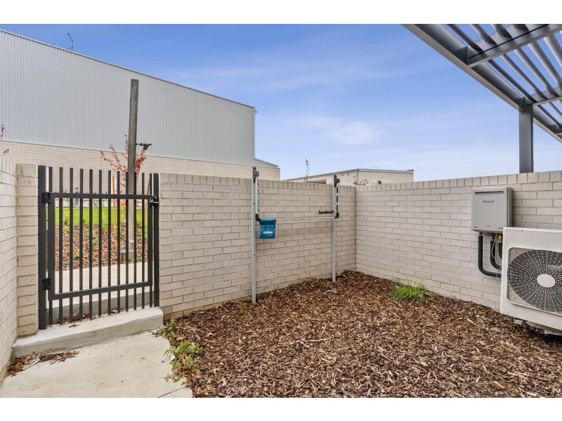 91/60 Kingsland Parade, Casey ACT 2913