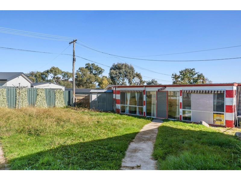 74 Longmore Crescent, Wanniassa ACT 2903