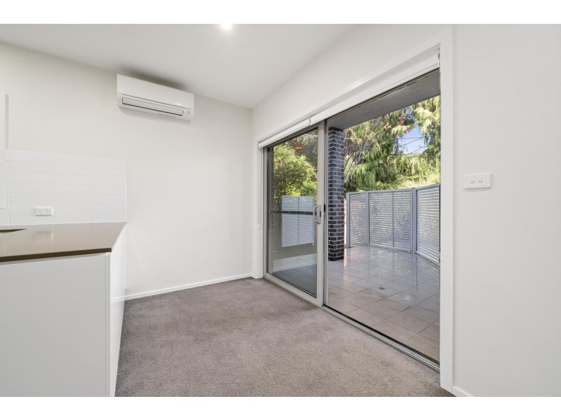2/7 Lowanna Street, Braddon ACT 2612