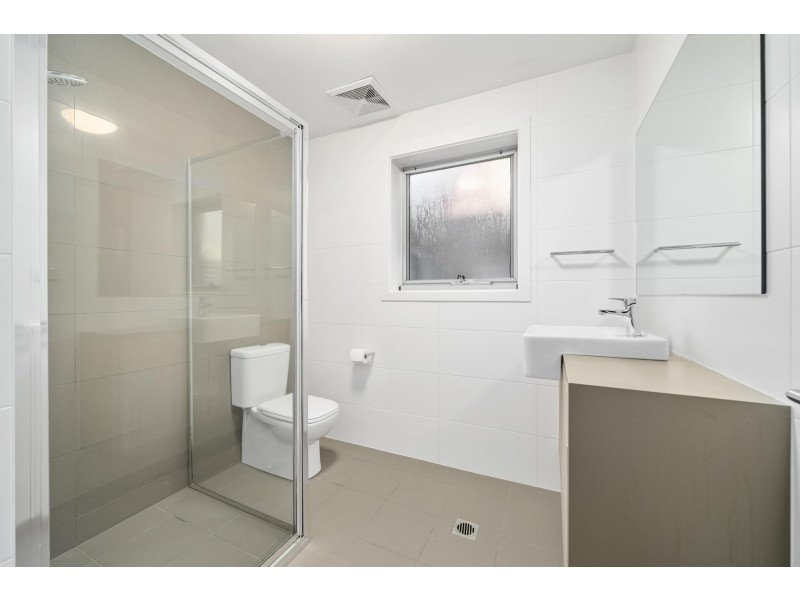2/7 Lowanna Street, Braddon ACT 2612