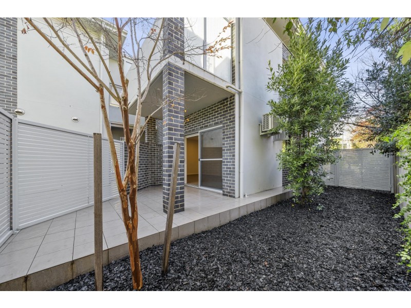 2/7 Lowanna Street, Braddon ACT 2612