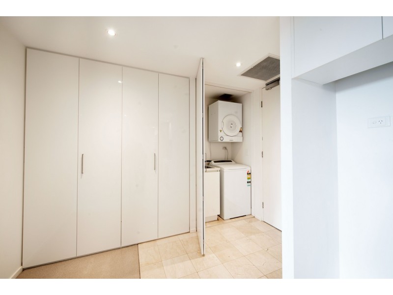 1007/240 Bunda Street, City ACT 2601
