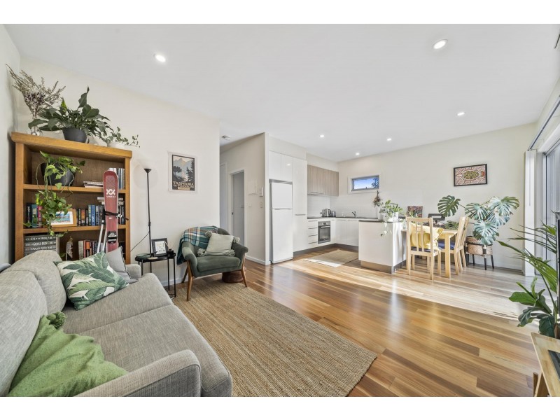 6/7 Lowanna Street, Braddon ACT 2612