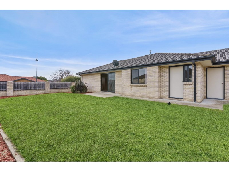 8/9 Gouldsmith Street, Dunlop ACT 2615