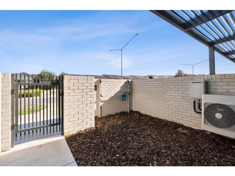 67/60 Kingsland Parade, Casey ACT 2913