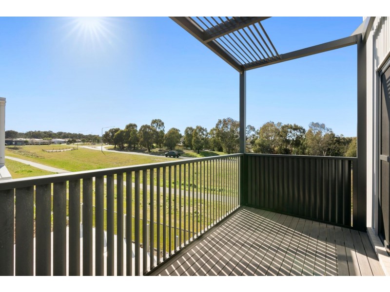 93/60 Kingsland Parade, Casey ACT 2913