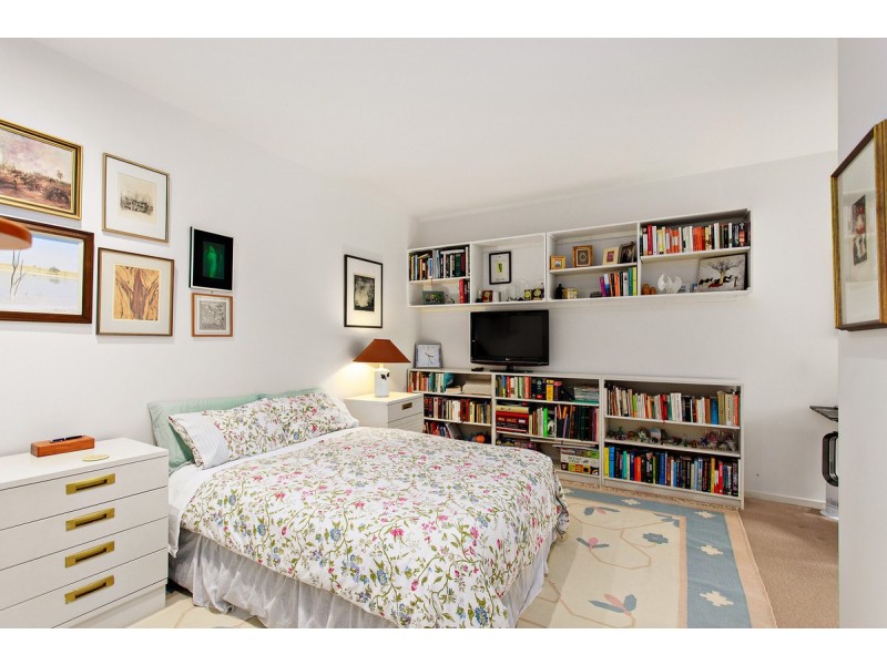 G01/165 Northbourne Avenue, Turner ACT 2612