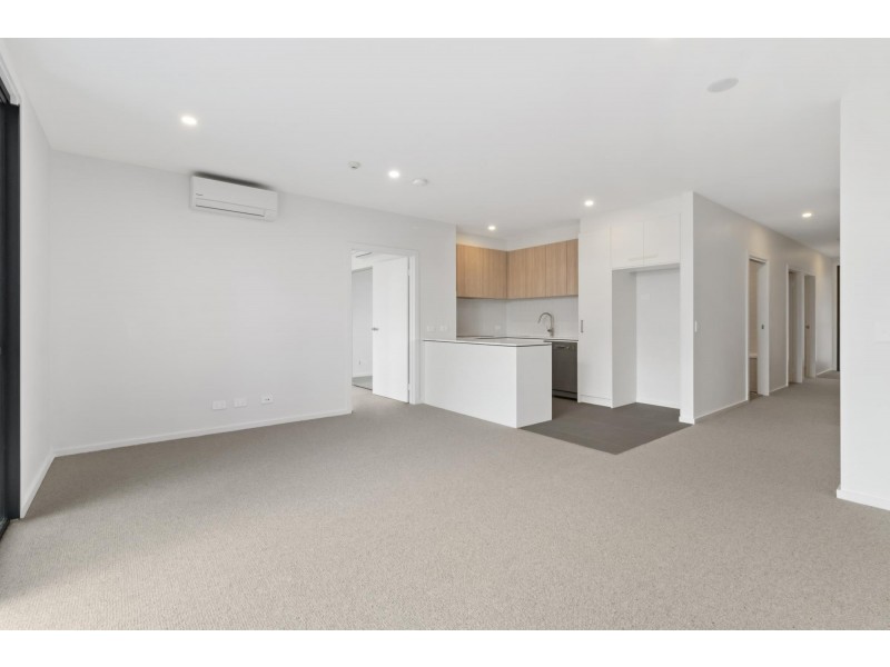 17/15 Cynthea Teague Crescent, Greenway ACT 2900