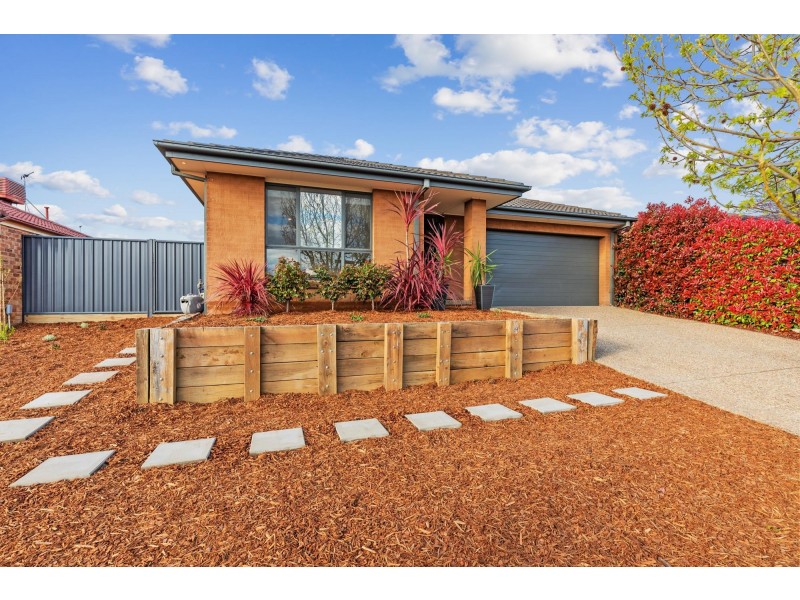 33 Stump Jump Crescent, Dunlop ACT 2615