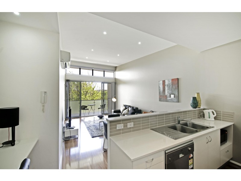 11/16 De Burgh Street, Lyneham ACT 2602