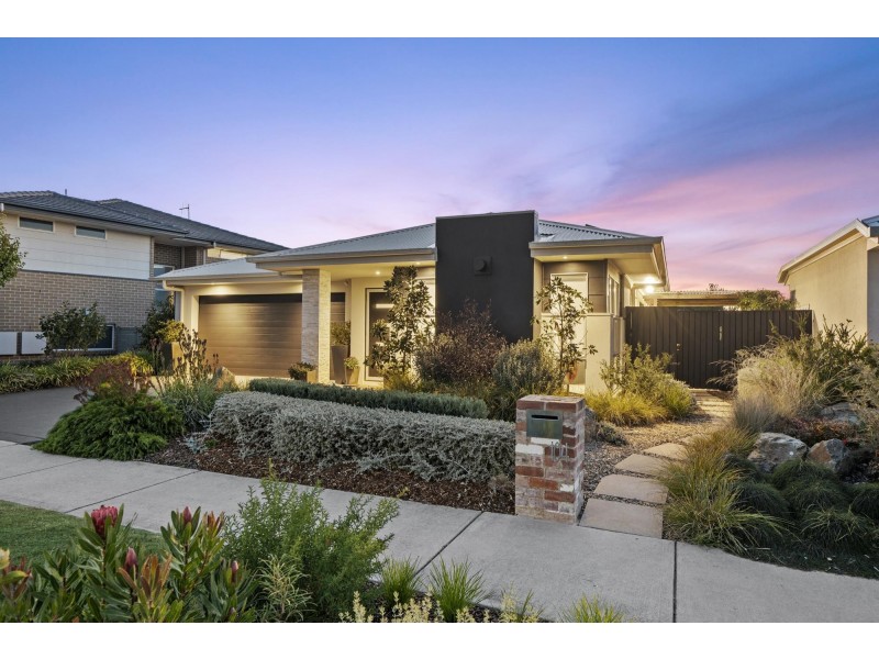 104 Langtree Crescent, Crace ACT 2911