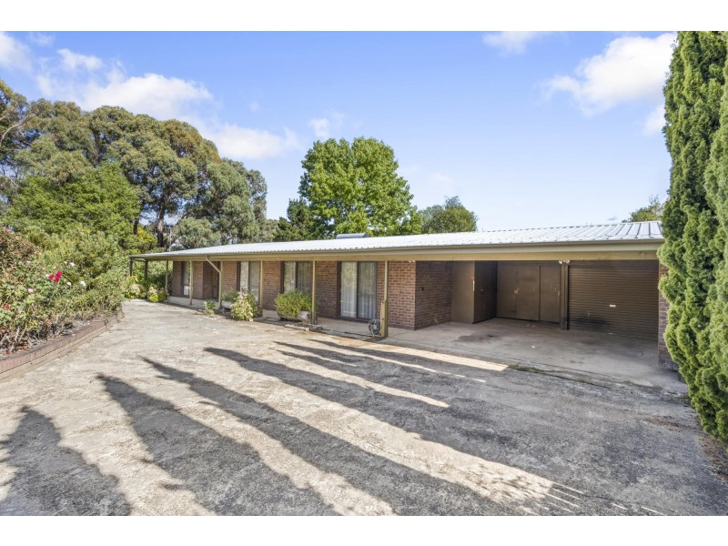 99 Castleton Crescent, Gowrie ACT 2904