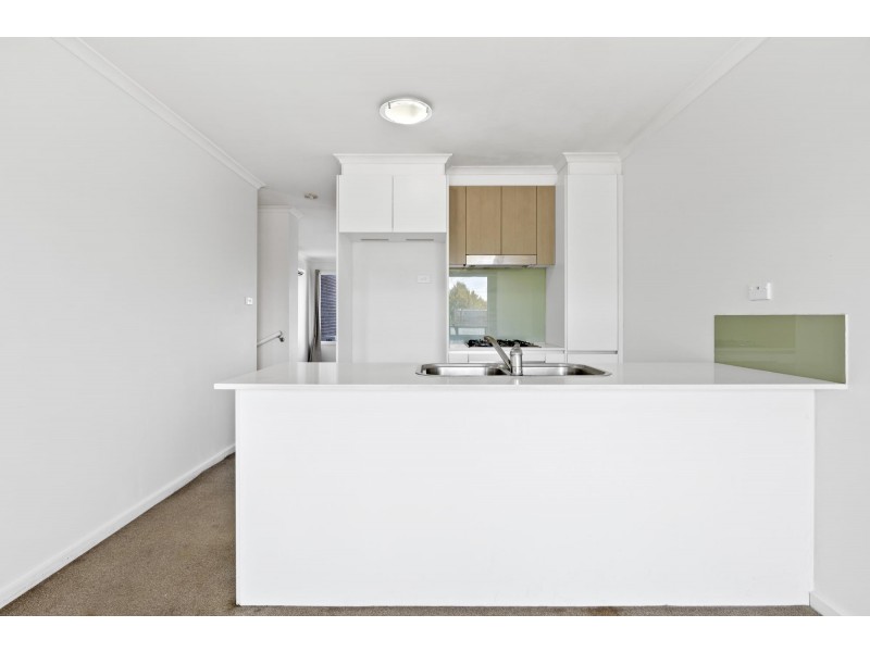 24/22 Henry Kendall Street, Franklin ACT 2913
